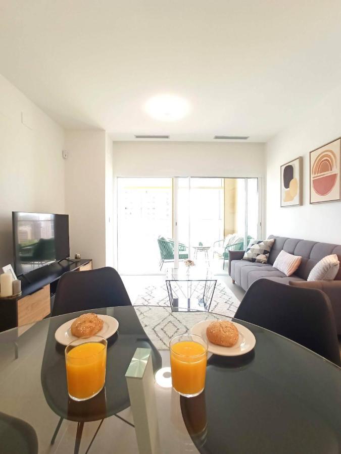 Intempo Benidorm Apartment Luaran gambar