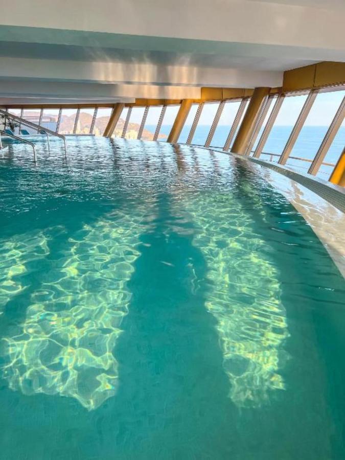Intempo Benidorm Apartment Luaran gambar